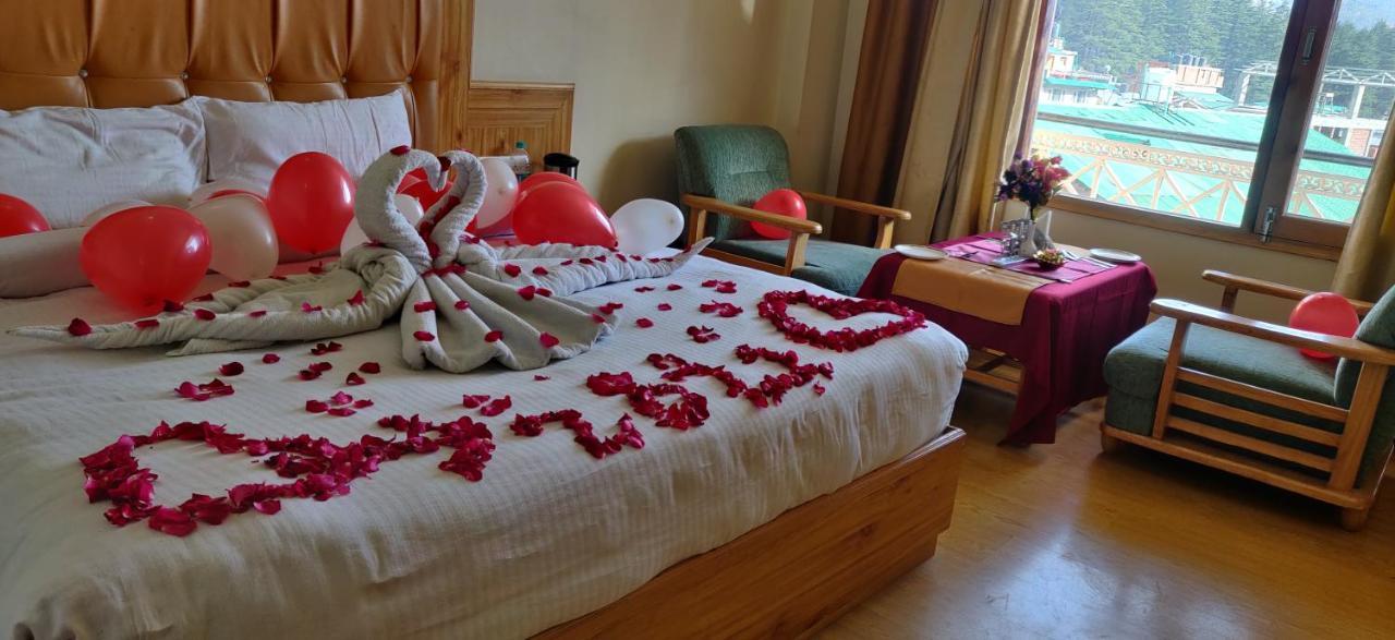 New Ambika International Mall Road Hotel Manāli Eksteriør bilde