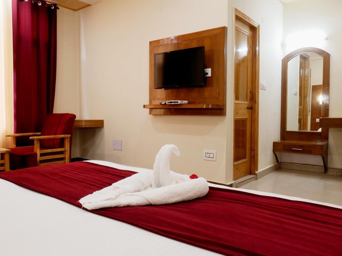 New Ambika International Mall Road Hotel Manāli Eksteriør bilde