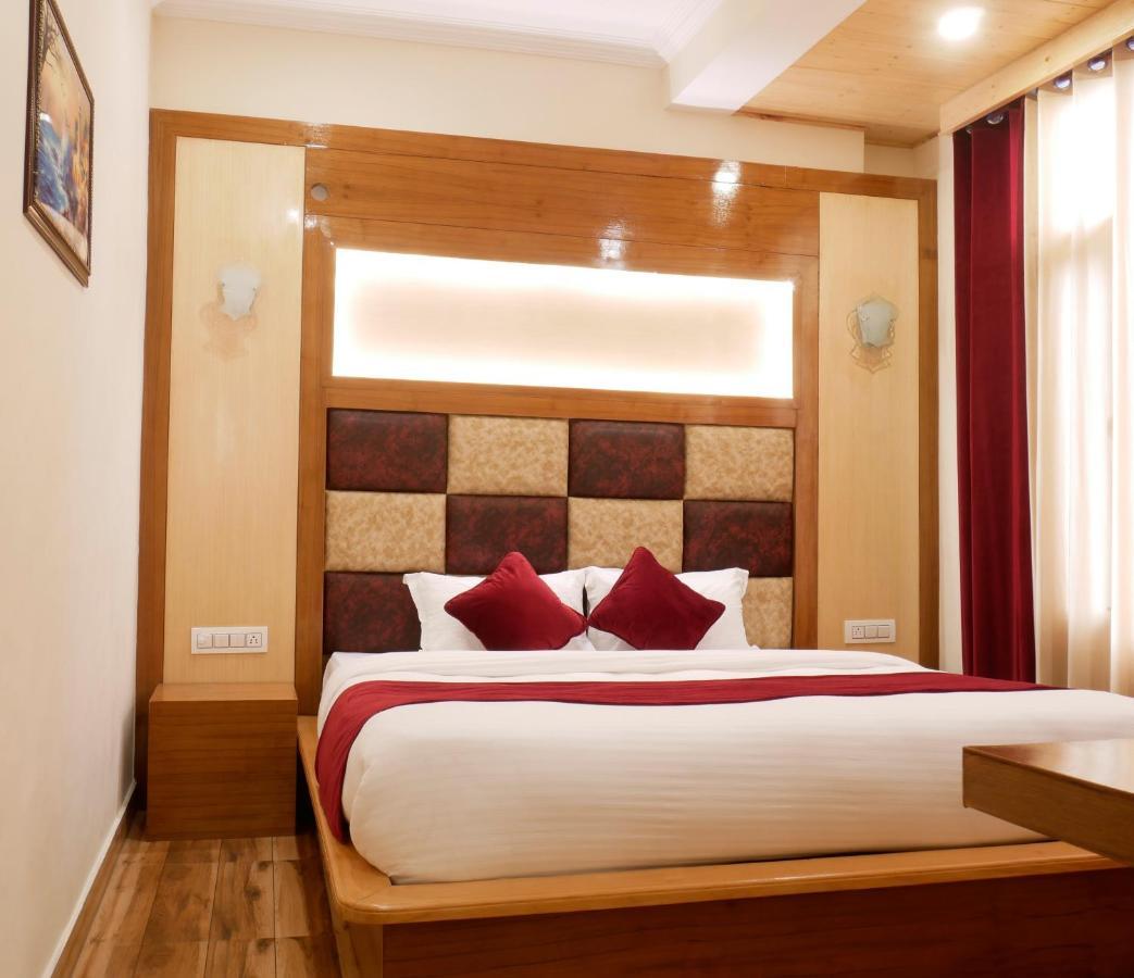 New Ambika International Mall Road Hotel Manāli Eksteriør bilde