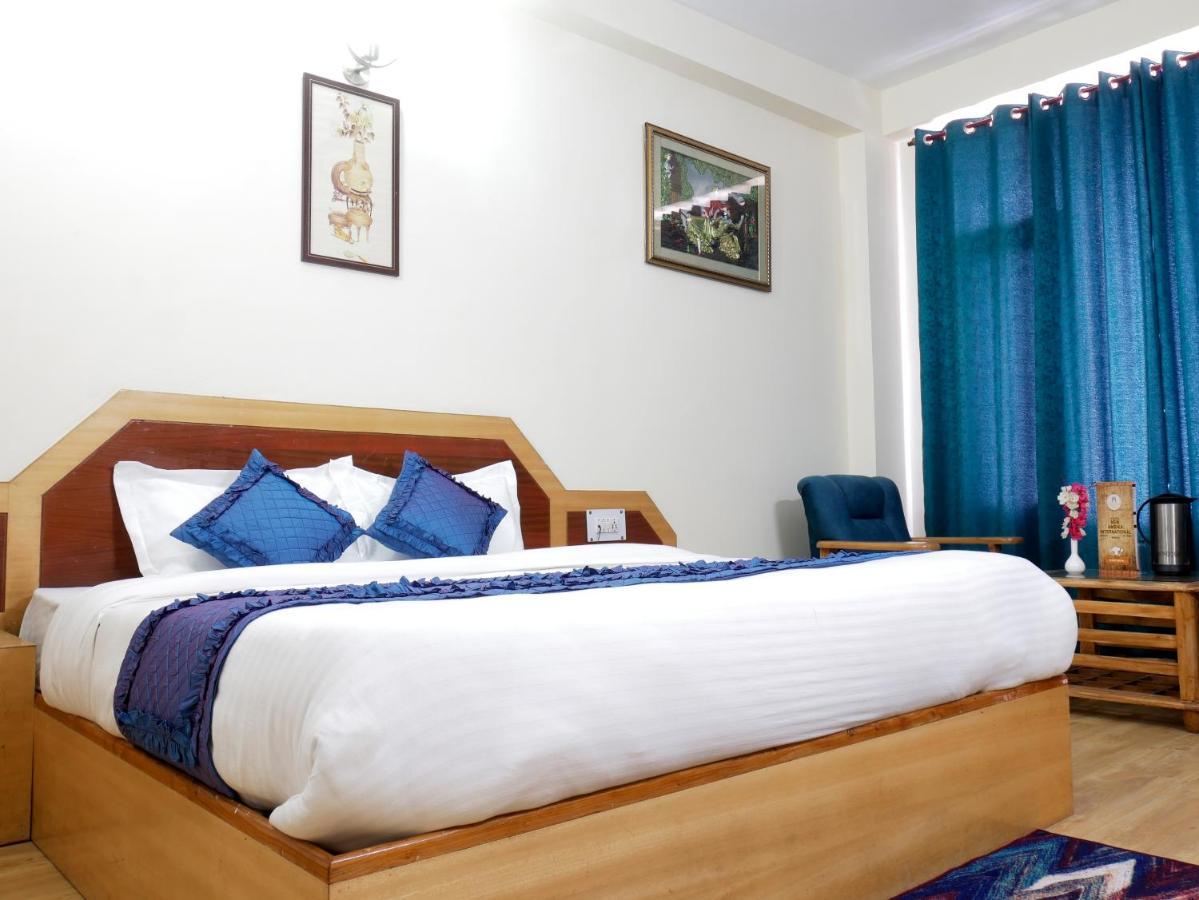 New Ambika International Mall Road Hotel Manāli Eksteriør bilde